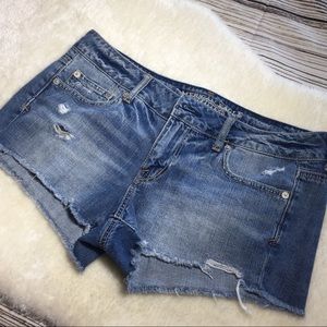 American Eagle Short Shorts Size 10 Ships Fast